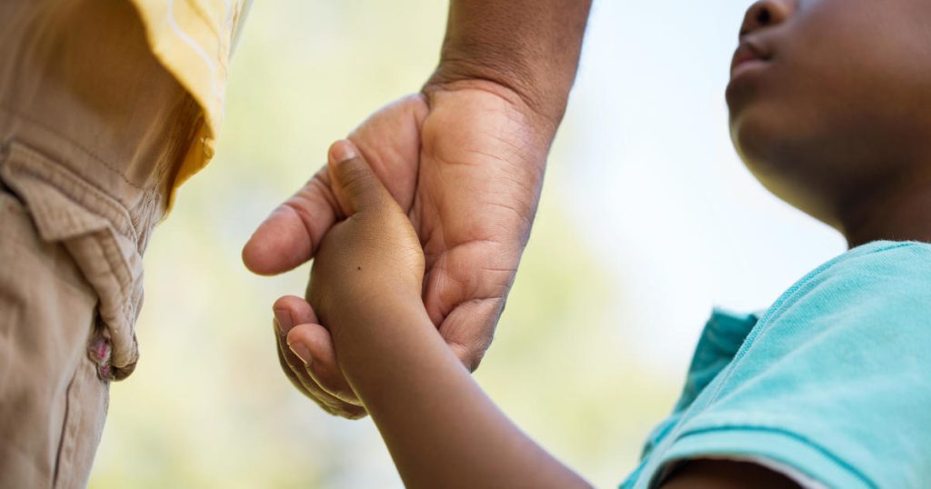 parental-stress-is-an-urgent-public-health-issue,-us.-surgeon-general-says-in-new-advisory