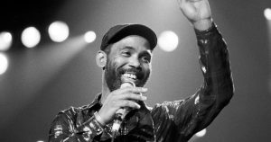 frankie-beverly,-r&b-singer-and-philadelphia-native,-dies-at-77,-family-announces