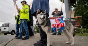 boeing-freezes-hiring-and-mulls-temporary-layoffs,-citing-machinists