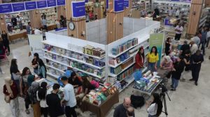 more-than-143,000-books-are-on-display-at-the-8th-martyr-herekol-book-fair-in-qamishlo