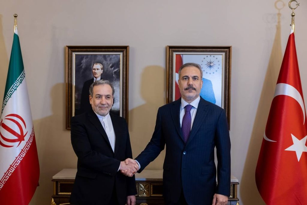 turkey’s-fm-receives-hamas-leaders,-iranian-counterpart
