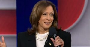 harris-courts-moderate-and-independent-voters-at-town-hall