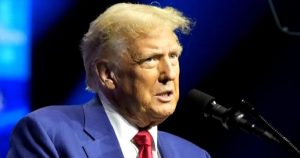 trump-slams-harris,-former-chief-of-staff-while-campaigning-with-controversial-allies