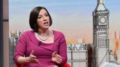 budget:-no-tax-rises-in-payslips-for-‘working-people’,-says-bridget-phillipson