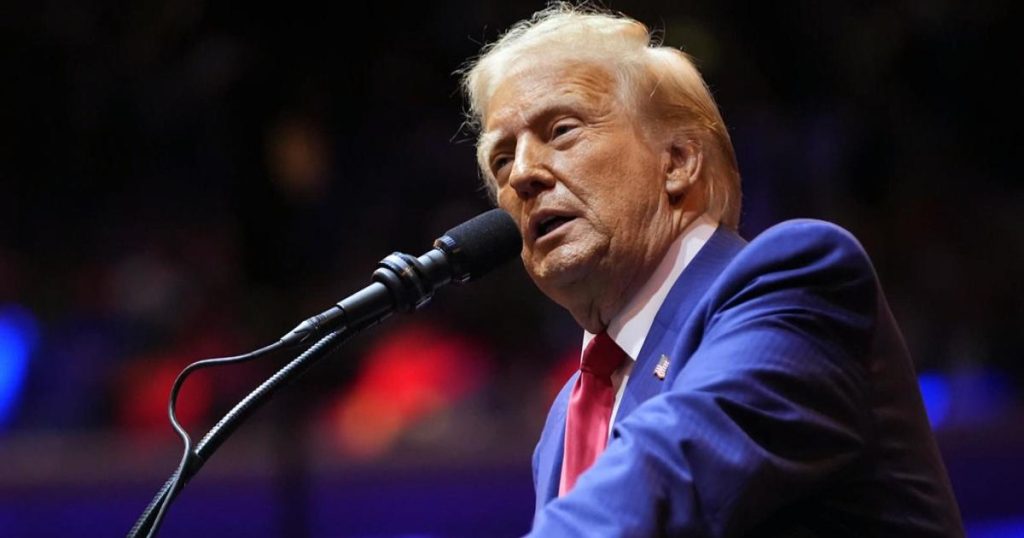 comedian-at-trump-rally-draws-backlash-for-calling-puerto-rico-a
