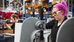 uk-economy:-budget-will-give-temporary-two-year-boost,-says-obr