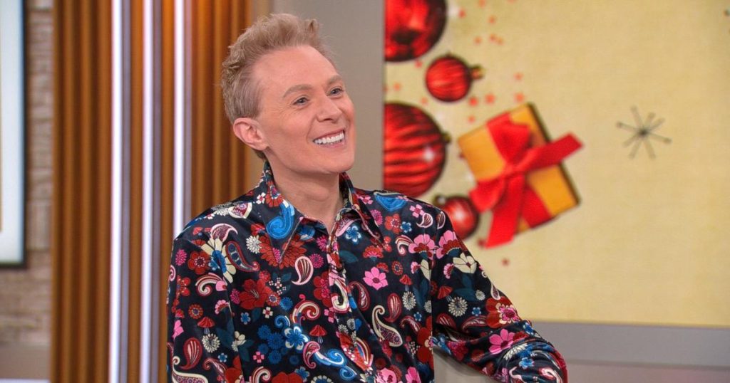 clay-aiken-returns-with-new-holiday-album