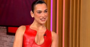 dua-lipa-on-big-year,-upcoming-special-performance-featuring-a-53-piece-orchestra