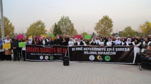 vigil-at-nusaybin-qamishlo-border-on-day-4:-rojava-is-our-honour-and-we-will-embrace-it