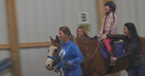 how-horses-are-helping-to-heal-people
