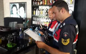 istanbul:-counterfeit-alcohol-deaths-rise-to-23-in-last-48-hours