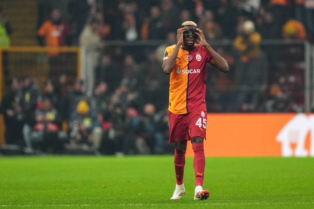 galatasaray’s-osimhen-assaults-journalists-at-istanbul-nightclub