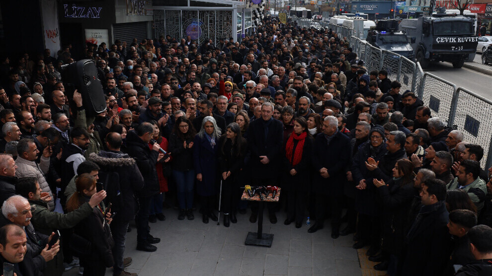 protests-against-the-usurpation-of-municipality-continue-in-van