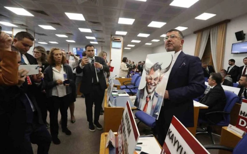 teenager-labeled-‘terrorist’-by-interior-ministry-acquitted-in-court