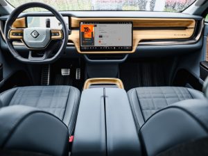 rivian-will-launch-hands-off-highway-driver-assist-‘in-a-few-weeks’-|-techcrunch