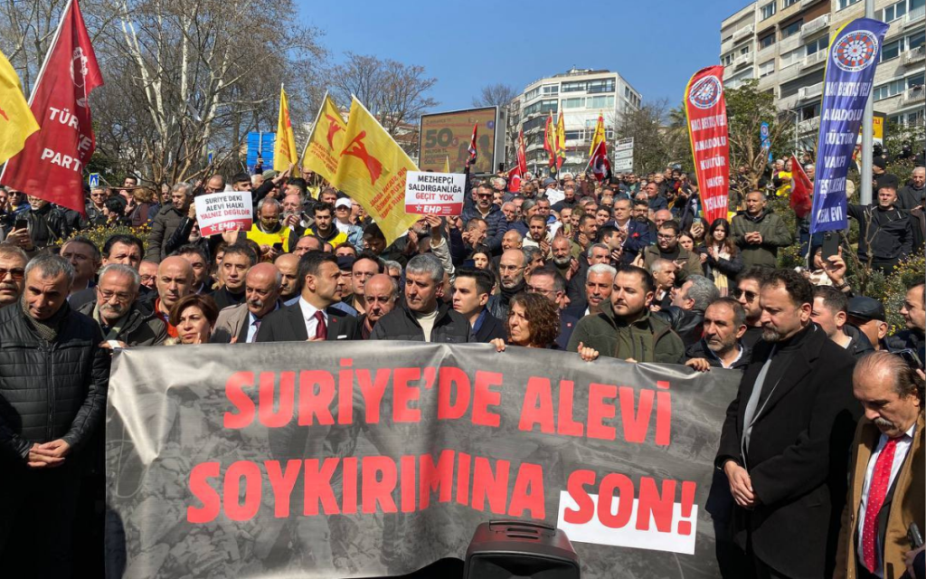alawite-massacres-in-syria:-police-block-protest-outside-syrian-consulate-in-istanbul
