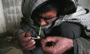 afghanistan:-opium-prices-approach-historic-peaks,-crime-syndicates-benefit
