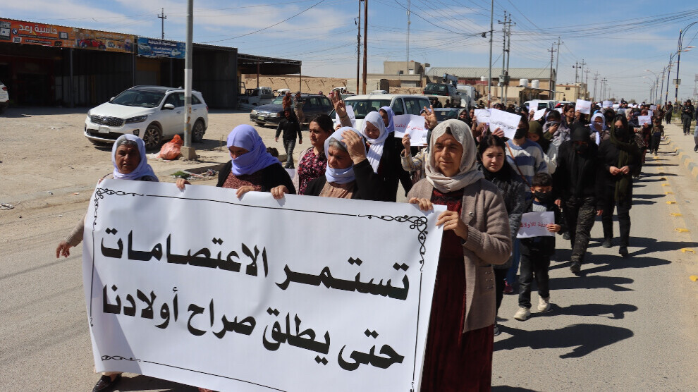 people-of-shengal-demonstrate-for-the-release-of-ybs-fighters-taken-prisoner-by-the-iraqi-army