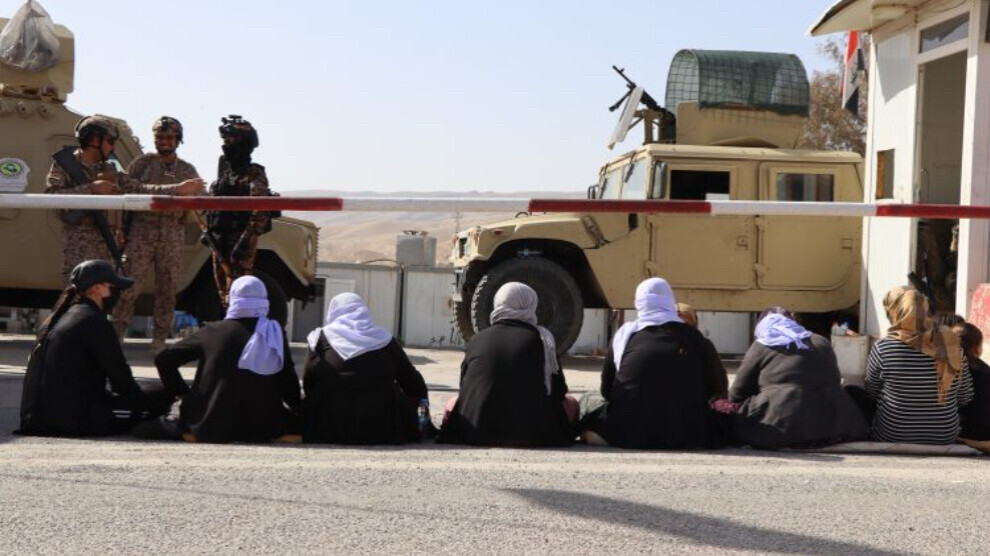 sit-in-in-front-of-the-iraqi-intelligence-center-on-its-3rd-day