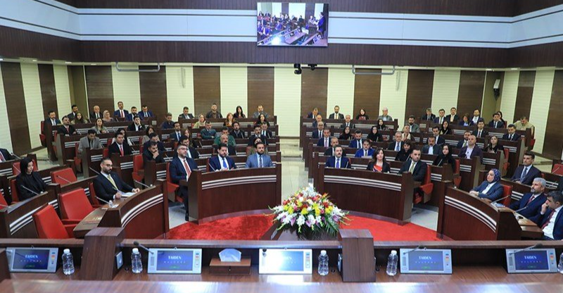 decisive-talks:-kdp,-puk-to-resolve-power-sharing-in-krg-–-shafaq-news