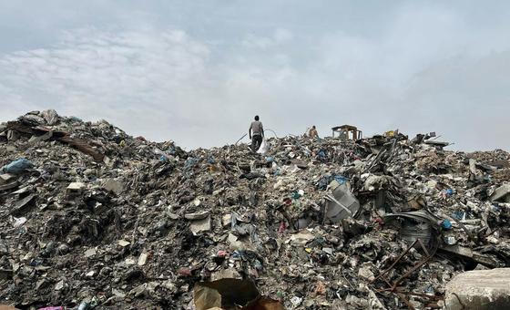 gaza:-top-un-envoy-calls-on-israel-to-end-devastating-strikes,-starvation-of-civilians