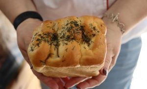 ukrainian-baker-rises-above-adversity