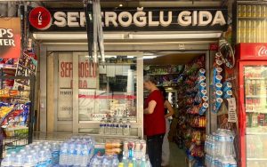 how-istanbul’s-bakkals-rely-on-local-bonds-to-survive-rise-of-chain-markets