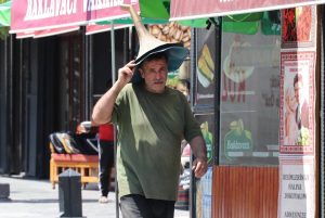 in-photos:-turkey-experiences-hottest-day-of-year
