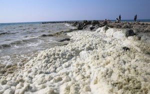 mysterious-‘foam’-appears-along-turkey’s-mediterranean-coastline