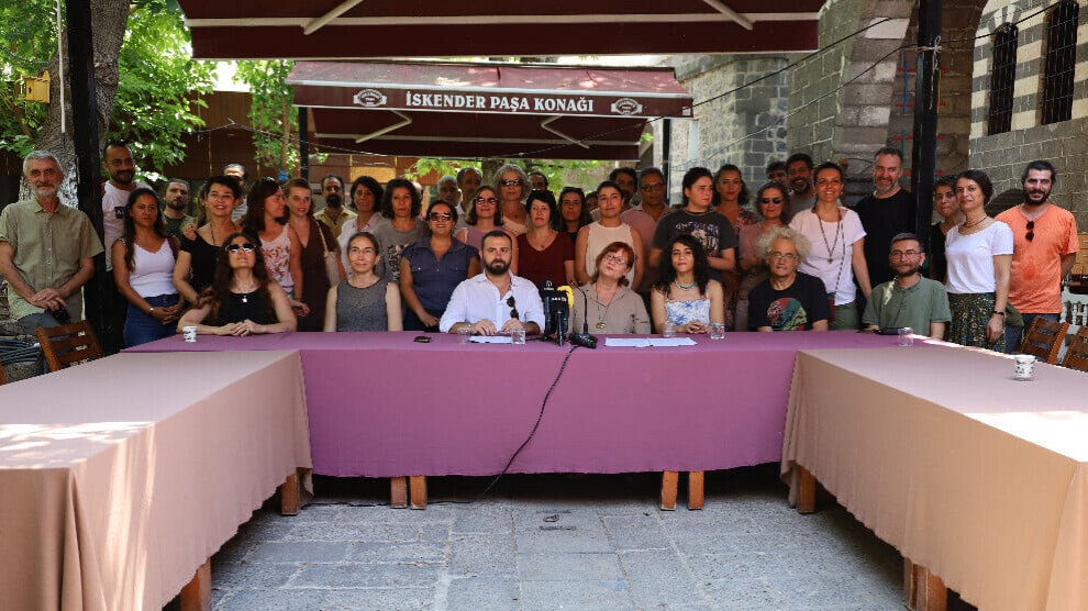 art-for-freedom-initiative-presents-eight-point-plan-for-peace