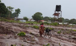 violence-in-northern-mozambique-forces-thousands-to-flee,-straining-aid-efforts