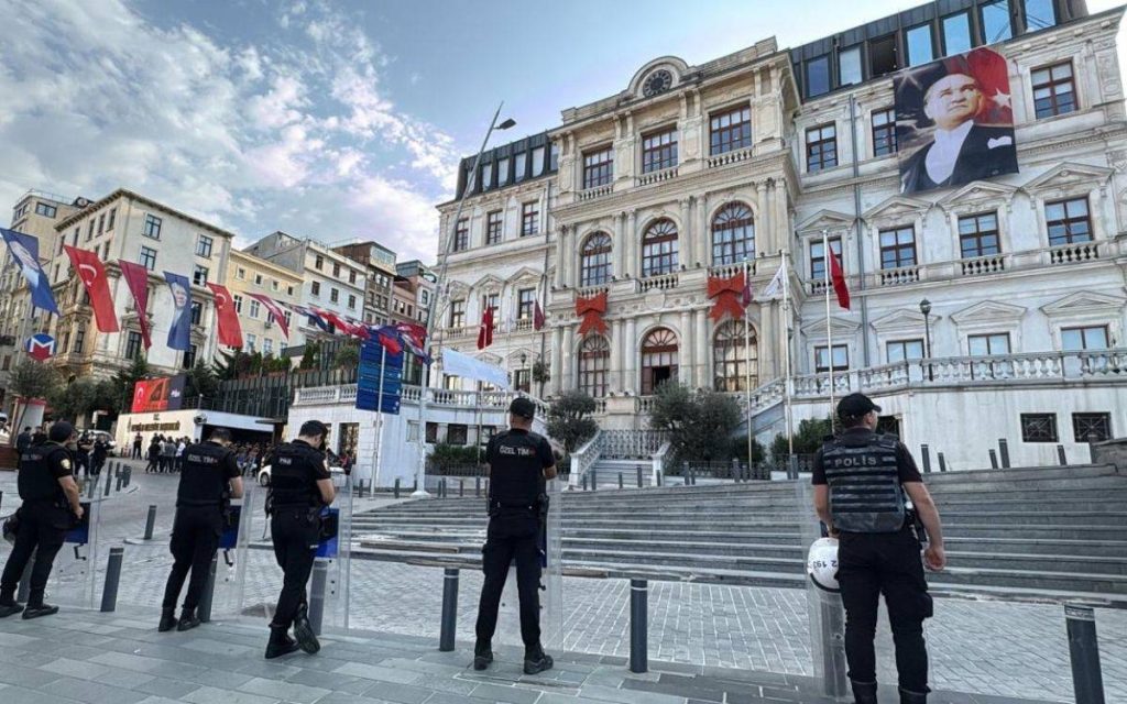 beyoglu-mayor-among-dozens-detained-in-new-wave-of-istanbul-corruption-operations