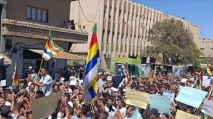 hundreds-take-to-the-streets-in-sweida