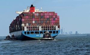 shipping-faces-‘stormy-seas’-as-trade-slows-and-costs-rise