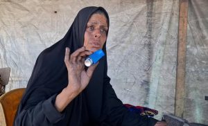 breathless-in-gaza:-health-crisis-deepens-as-families-burn-plastic-for-fuel