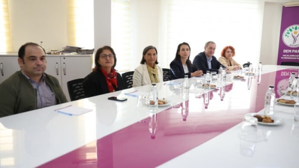 hatimogullari-and-bakirhan-meet-with-representatives-of-alevi-institutions