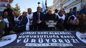 kesk-protest-in-front-of-parliament-blocked-by-the-police
