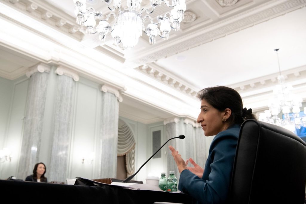 ftc-removes-lina-khan-era-posts-about-ai-risks-and-open-source-|-techcrunch