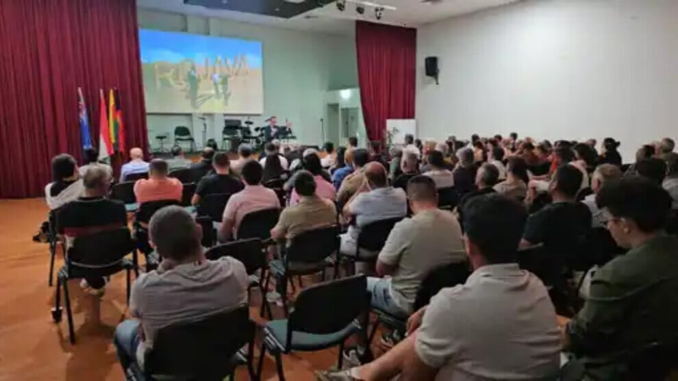 australian-senator-supports-the-idea-of-rojava-opening-a-permanent-representative-office