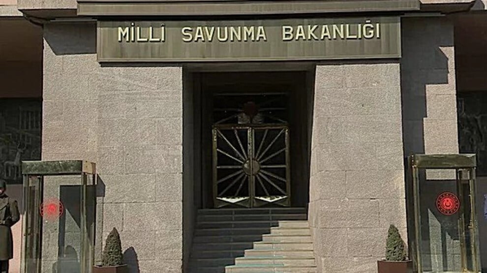 dusen-argo-ucaginda-20-asker-oldu