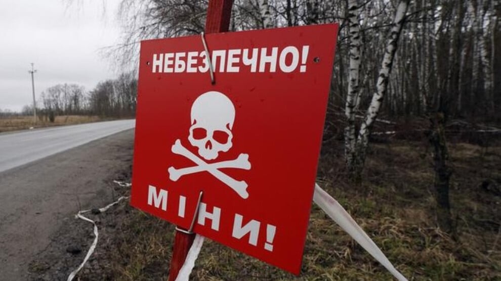 ukrayna’da-13-bin-500-km’lik-su-alani-mayin-ve-patlayici-kalintilariyla-kirli