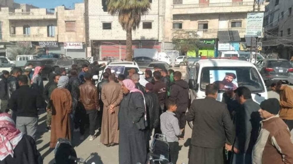 minbic’te-turk-devletine-bagli-cetelerin-ihlallerine-karsi-kitlesel-protesto