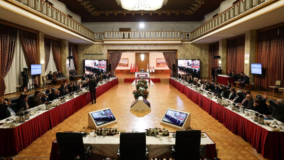 komisyon,-1-aralik’ta-onder-apo-ile-gorusmenin-tutanaklarini-ele-alacak