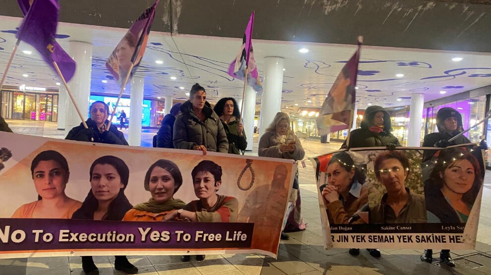 stockholm’de-kadinlar-siddete-karsi-meydana-cikti