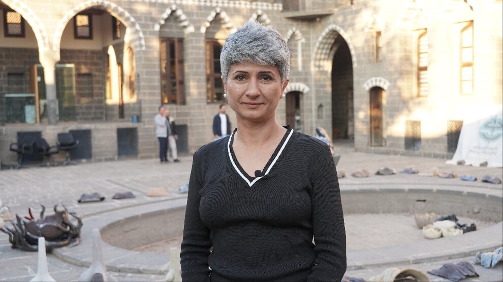 gulsume-oguz:-kadinlarin-savaslardan-nasil-etkilendigini-anlatmak-istedim