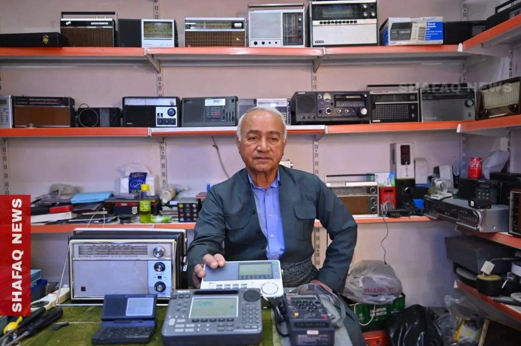erbil-collector-revives-radio-passion-–-shafaq-news