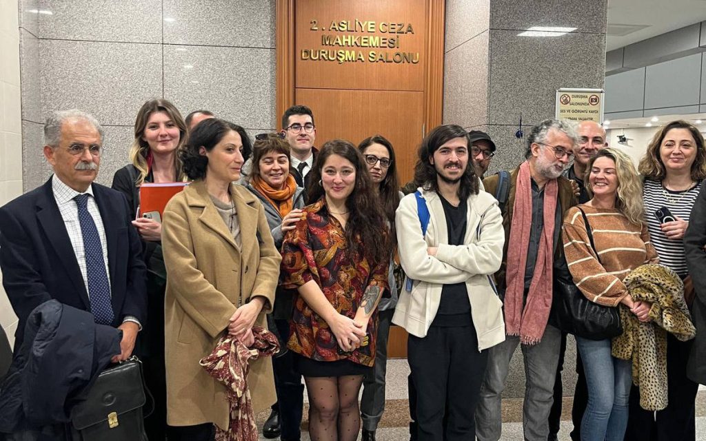 bianet-editor-tugce-yilmaz’s-trial-begins:-‘my-profession-is-put-on-trial’
