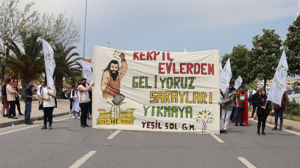 negatif-devrim:-nedir,-ne-degildir?