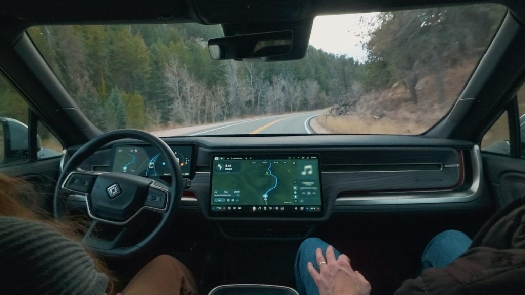 rivian-rolls-out-new-‘universal-hands-free’-driving-feature-|-techcrunch