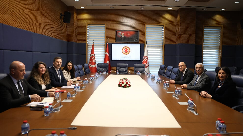 imrali-heyeti-tip’i-ziyaret-etti:-yasal-bir-zemine-gecme-asamasina-geldik